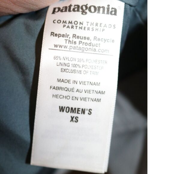 Patagonia Women's H2NO Off White Outdoors Waterproof Rain Coat (XS) - Picture 9 of 13